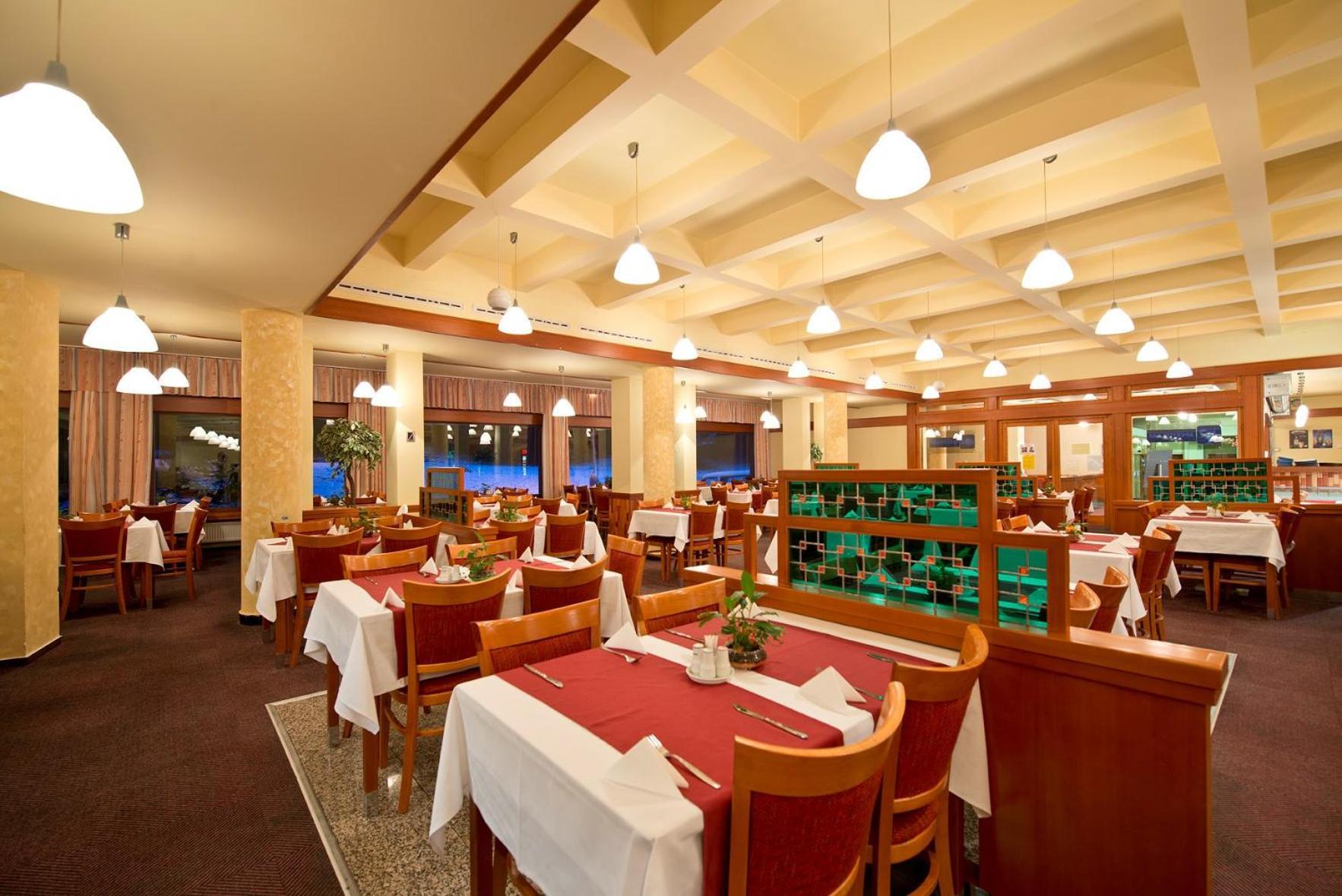 Hotel Sorea Snp Demanovska Dolina Exterior photo